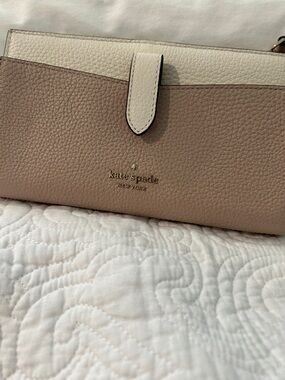 kate spade Two-Tone Pebbled Leather Wallet in Taupe and Cream